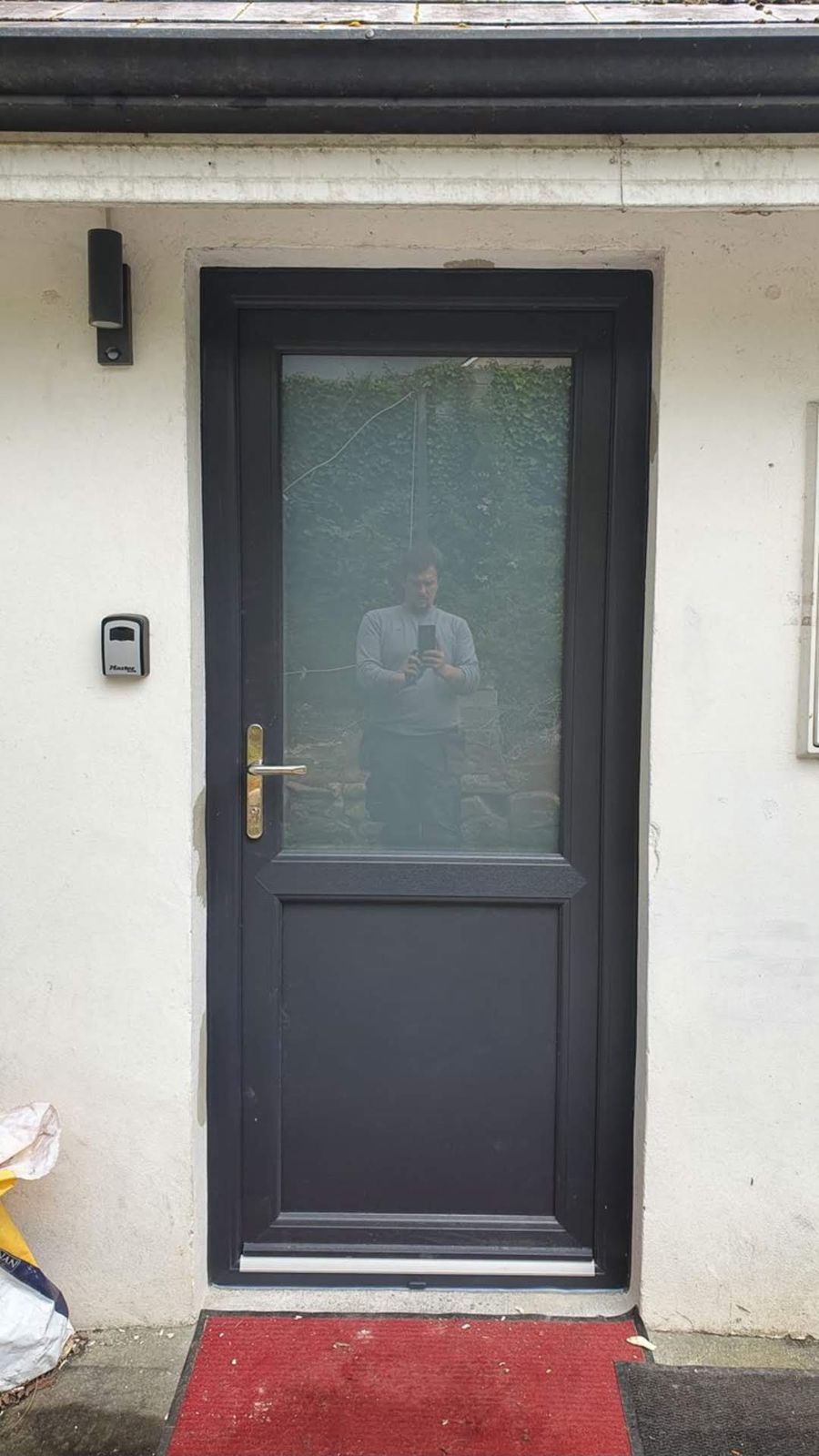 Anthracite door with half glass panel