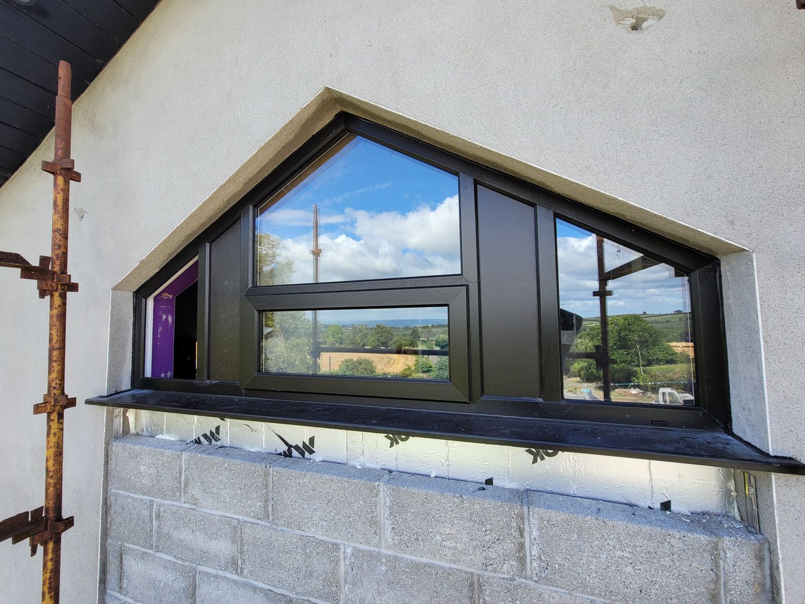 Shaped gable window in black